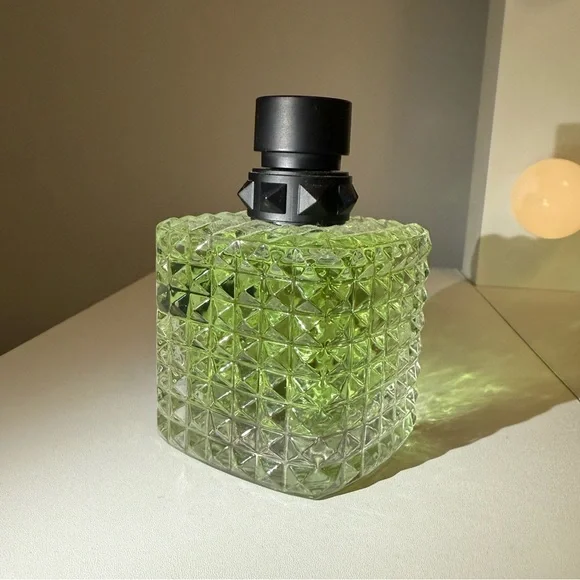 Valentino Donna Born in Roma Green Stravaganza Eau de Parfum - Picture 3 of 7